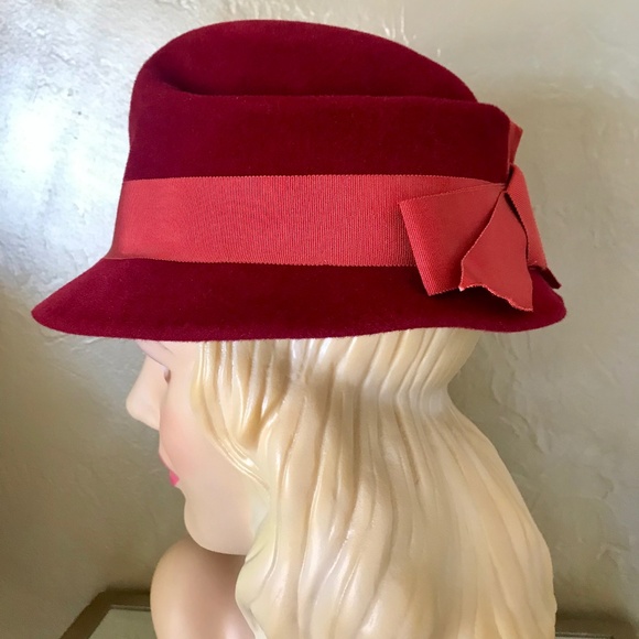 EXQUISITE DESIGNER LILLY DACHE/DACHETTES VINTAGE CLARET RED FELT/GROSGRAIN HAT main image 5